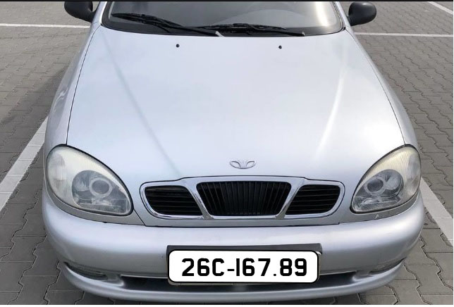 Xe ô tô Daewoo Lanos cũ kèm biển số xe ô tô 26C-167.89